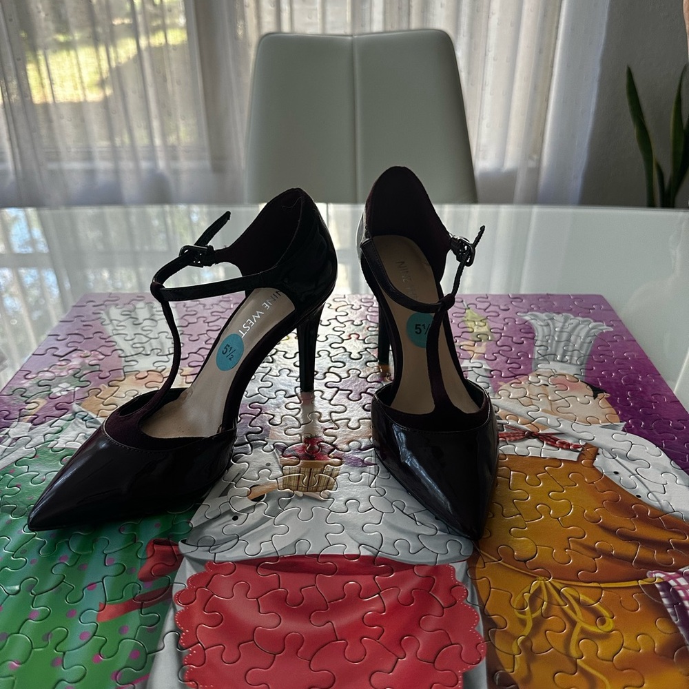 Elegant plum Heels